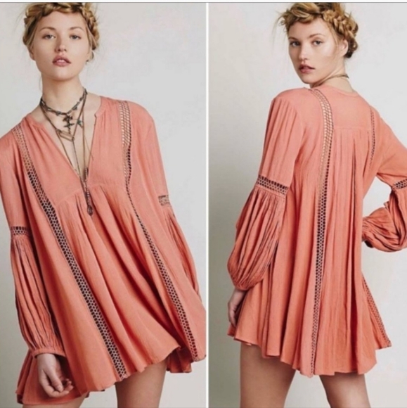 Free People Dresses & Skirts - BOGO Sale 🌞 Free People~Just The Two of Us Open Mesh Peach Tunic Dress